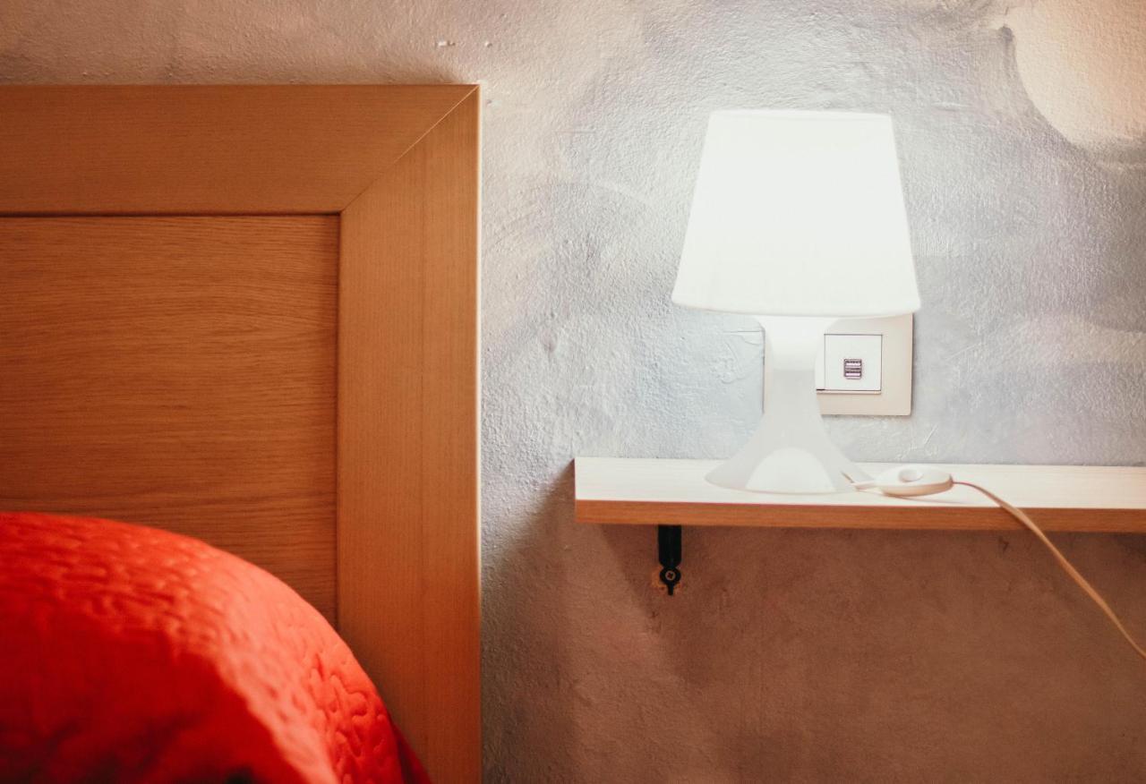 Al Borgo - Lakeside Leisure & Business Apartment
